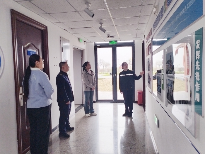 2025年3月28日,青银分公司南宫收费站到石家庄东收费站开展党建对标学<span style=